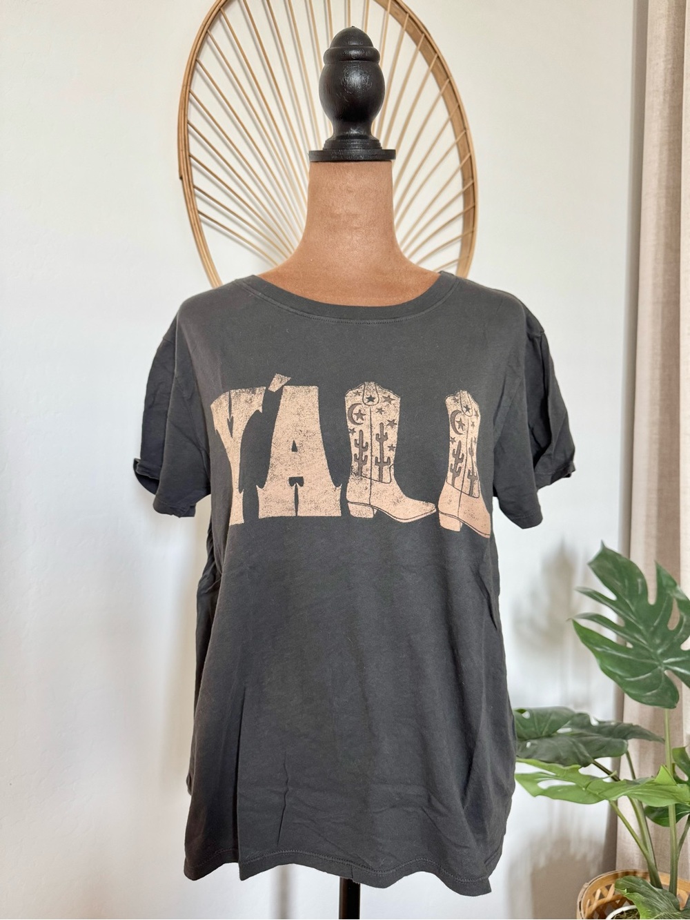 Women's Charcoal 'Y'all' Graphic Tee
